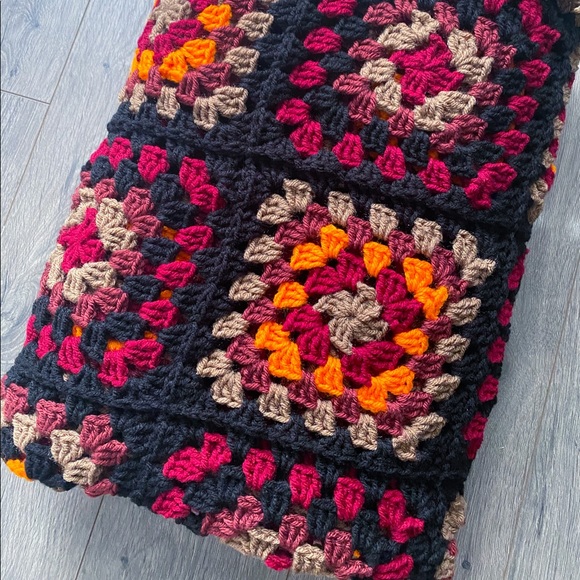 Crocheted blanket, Afghan blanket - Picture 3 of 3